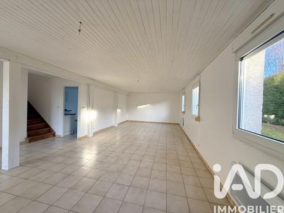Maison - 135 m² - 6 pièces