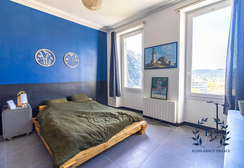 Appartement - 96 m² - 3 pièces