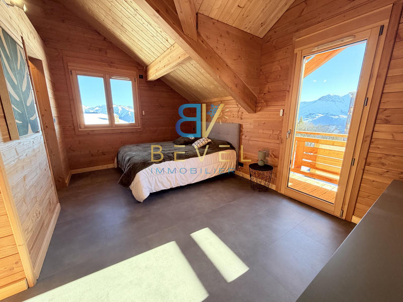 Châlet - 339 m² - 10 pièces