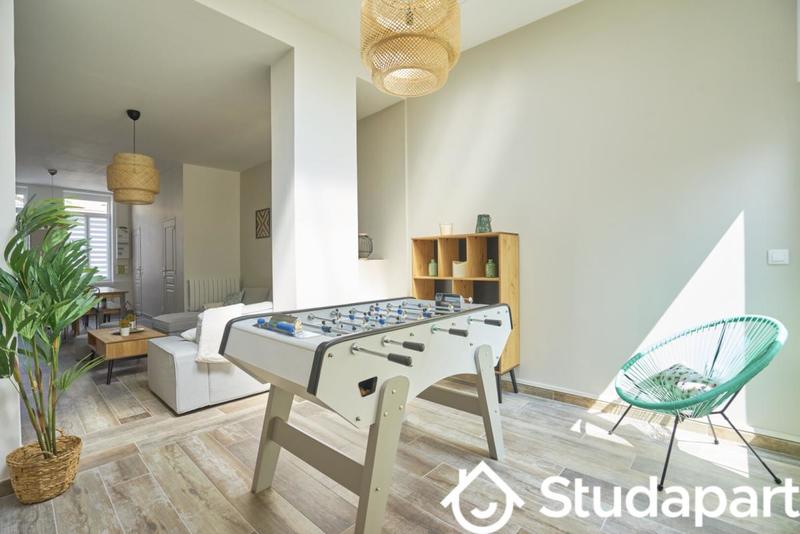 Chambre - 13 m² - 1 pièce