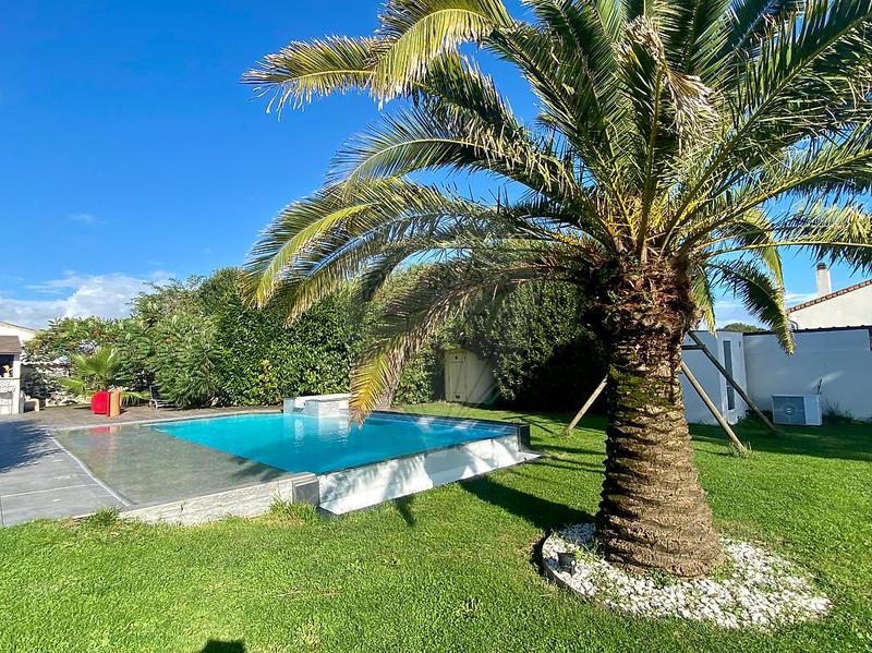 Maison - 182 m² - 7 pièces