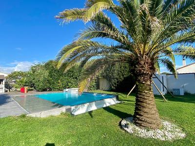 Maison - 182 m² - 7 pièces