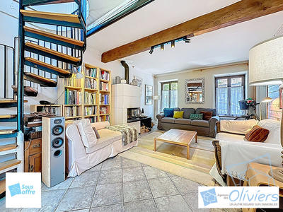 Maison - 102 m² - 5 pièces