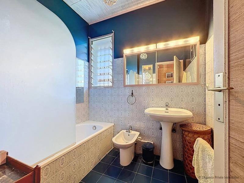 Appartement - 75 m² - 3 pièces