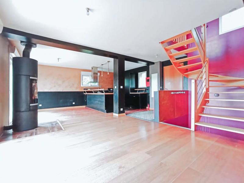 Maison - 170 m² - 7 pièces