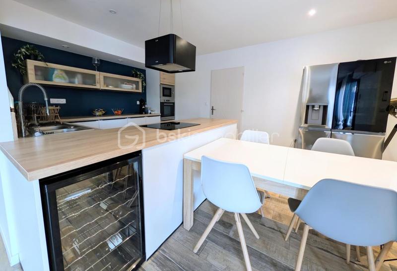 Maison traditionnelle - 138 m² - 6 pièces