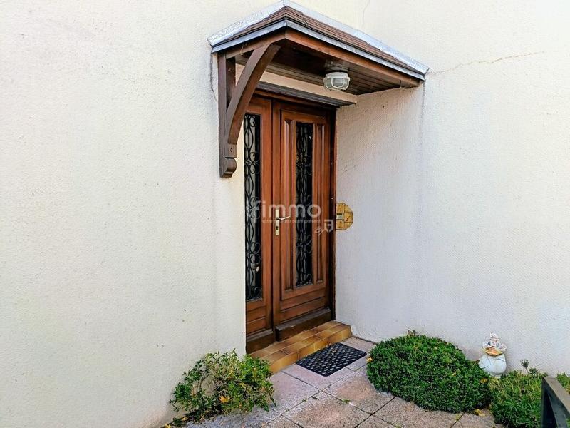 Maison - 102 m² - 5 pièces