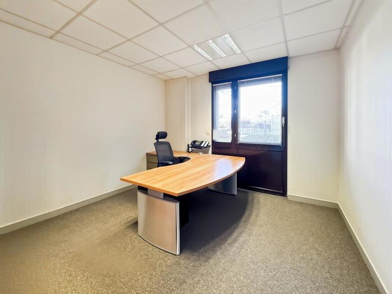 Local commercial - 147 m²