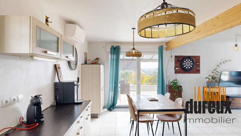 Maison - 107 m² - 5 pièces