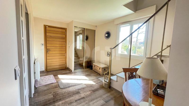 Maison - 152 m² - 6 pièces