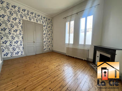 Maison - 189 m² - 8 pièces