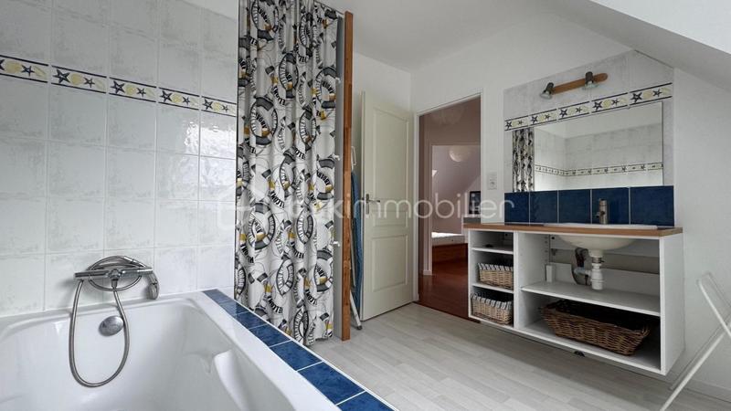 Maison traditionnelle - 76 m² - 5 pièces