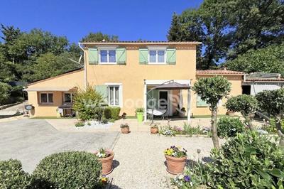 Villa - 155 m² - 8 pièces