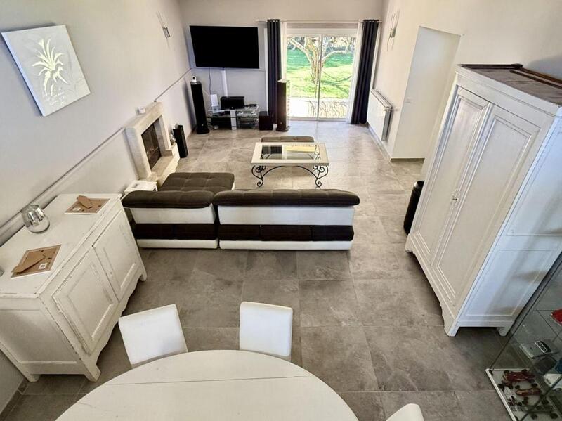 Villa - 280 m² - 8 pièces