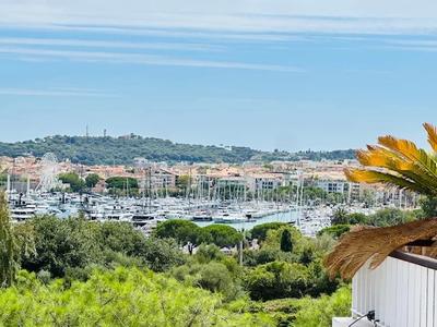 Appartement - 87 m² - 4 pièces