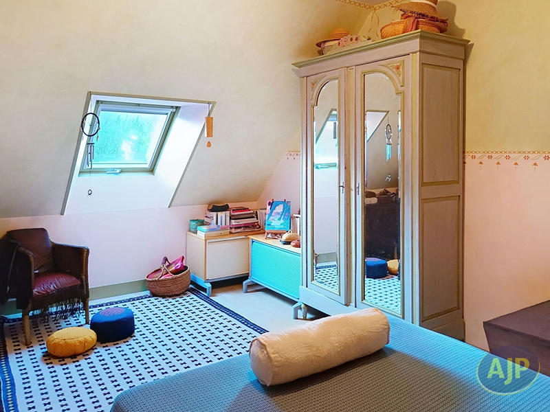 Maison - 173 m² - 7 pièces