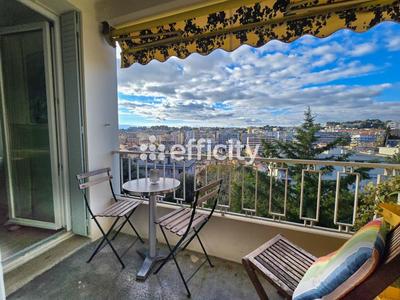 Appartement - 67 m² - 4 pièces