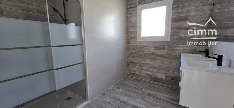 Villa - 80 m² - 4 pièces