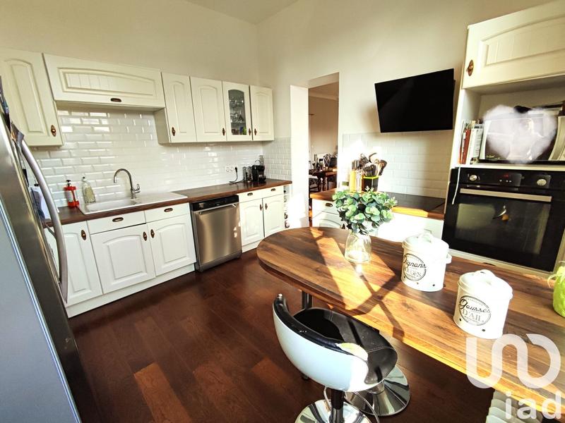 Maison - 210 m² - 7 pièces