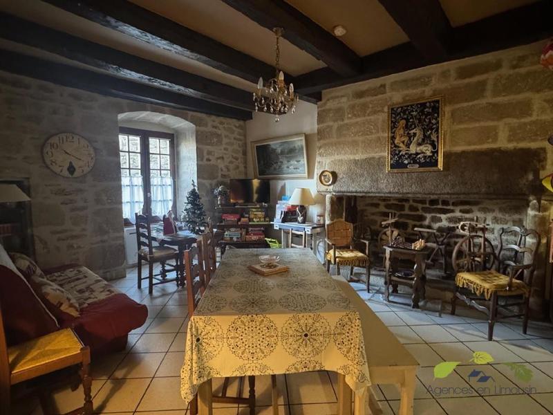 Immeuble - 135 m² - 5 pièces