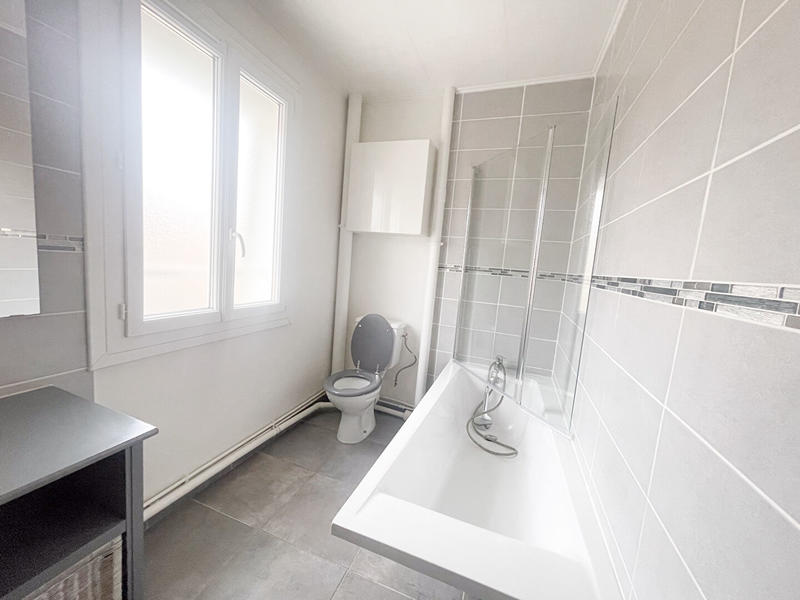 Maison - 115 m² - 6 pièces