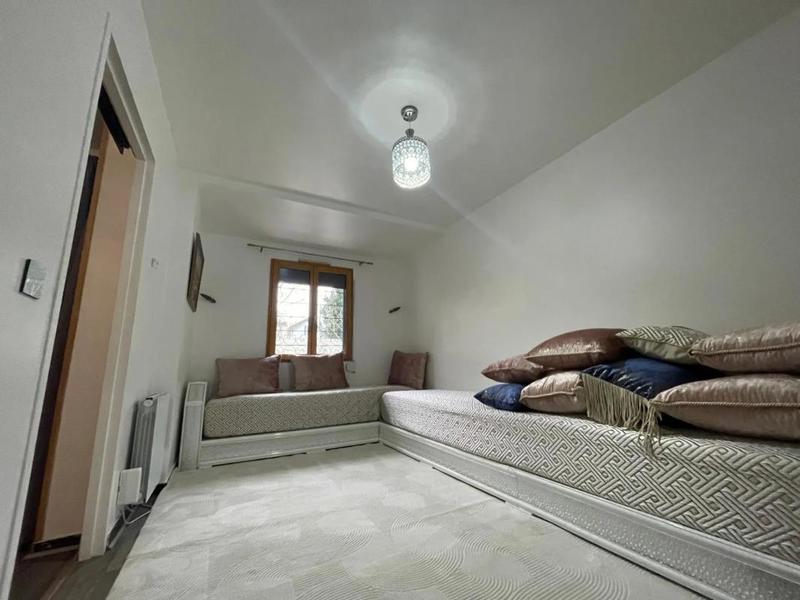 Maison - 87 m² - 6 pièces