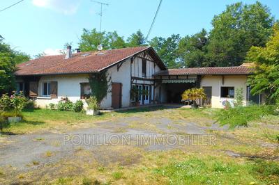 Maison - 241 m² - 8 pièces