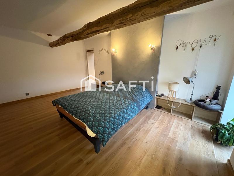 Maison - 286 m² - 10 pièces