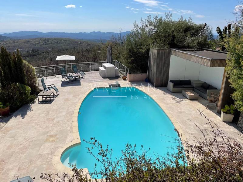 Villa - 185 m² - 7 pièces