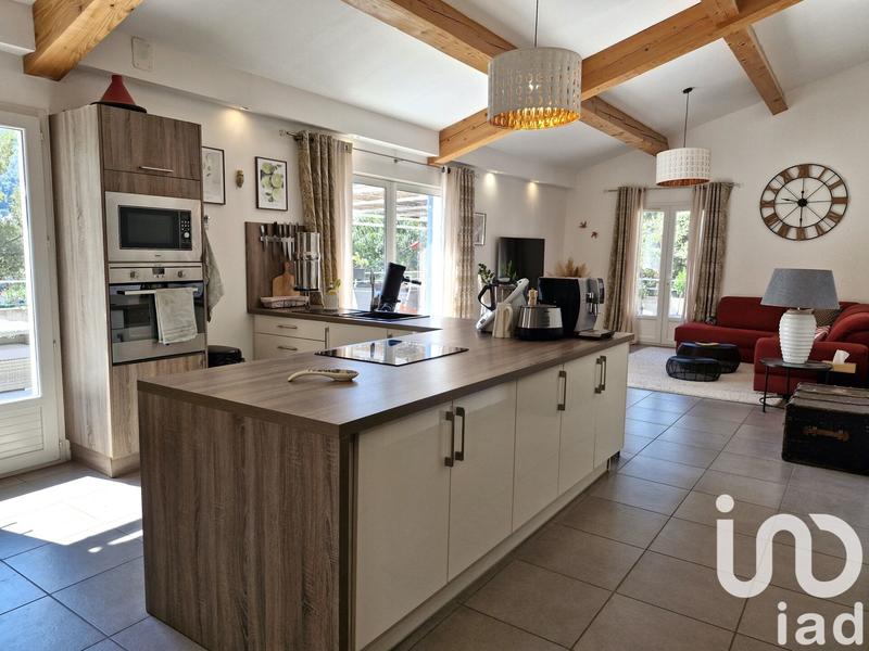 Maison - 233 m² - 6 pièces