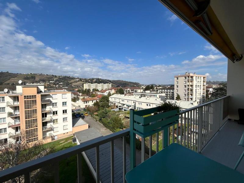 Appartement - 70 m² - 4 pièces