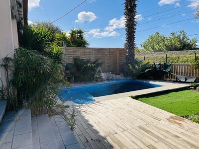 Maison - 93 m² - 4 pièces