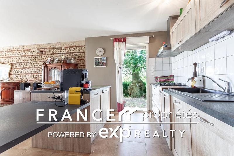 Maison - 192 m² - 4 pièces