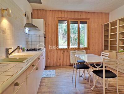 Maison de village - 87 m² - 4 pièces