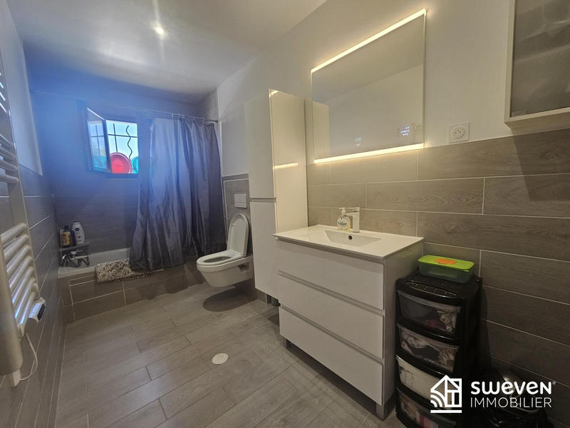 Maison - 94 m² - 4 pièces