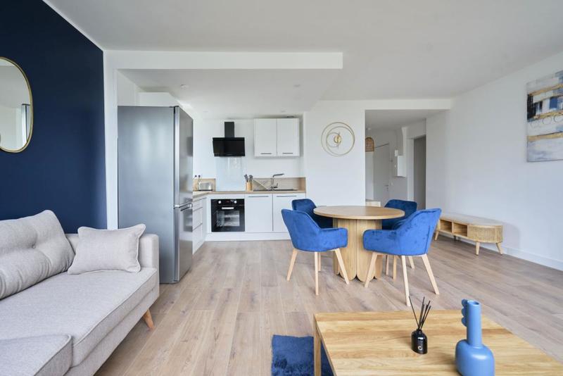 Appartement - 85 m² - 5 pièces