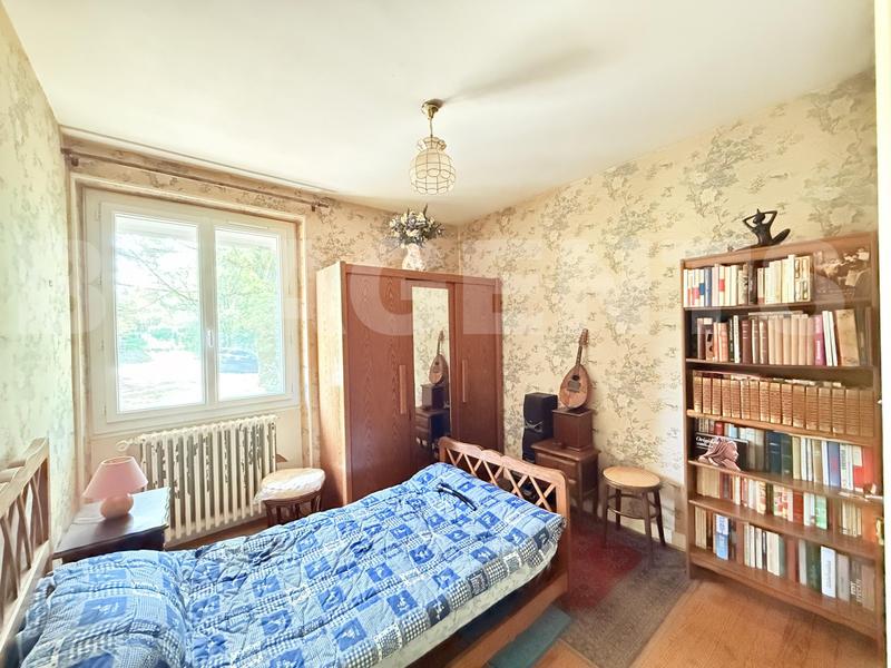 Maison traditionnelle - 97 m² - 6 pièces