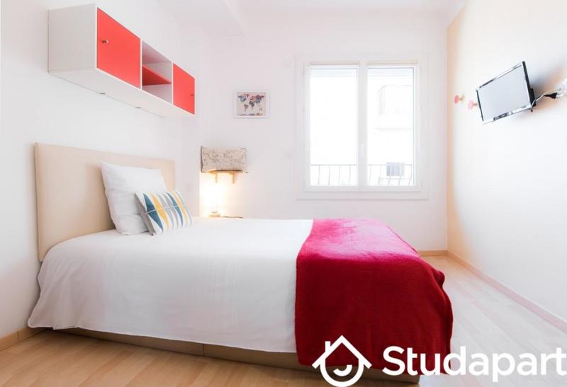 Chambre - 9 m² - 1 pièce