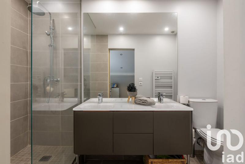 Maison - 249 m² - 6 pièces