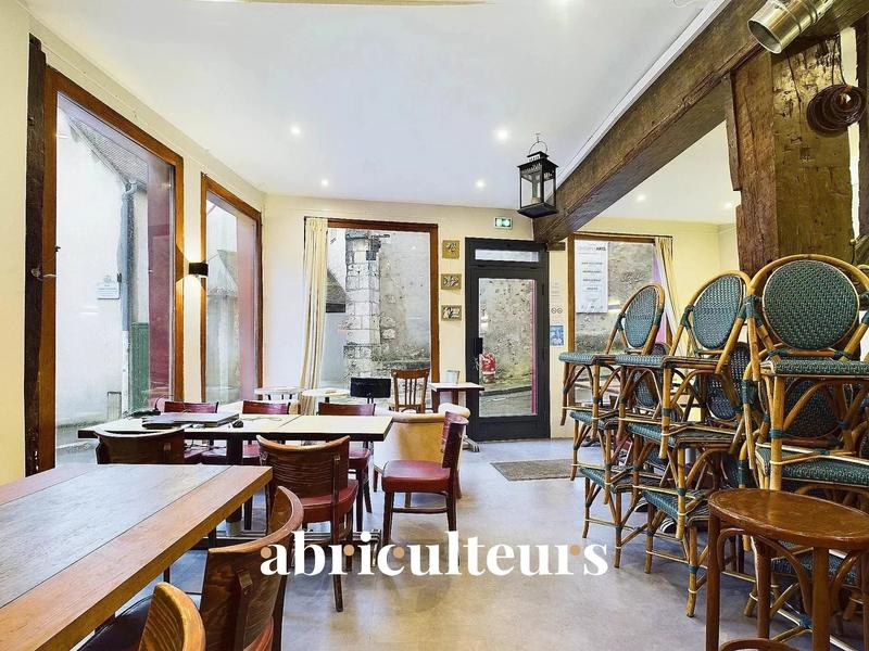 Local commercial - 152 m²