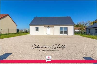 Maison - 86 m² - 4 pièces