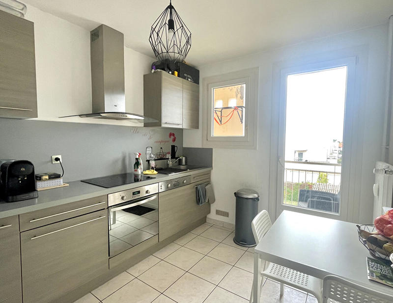 Appartement - 82 m² - 5 pièces