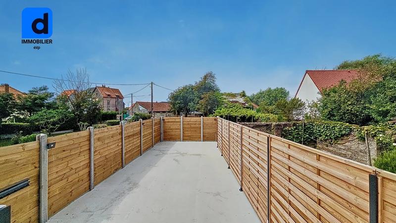 Maison - 90 m² - 5 pièces