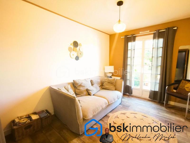 Maison - 175 m² - 7 pièces