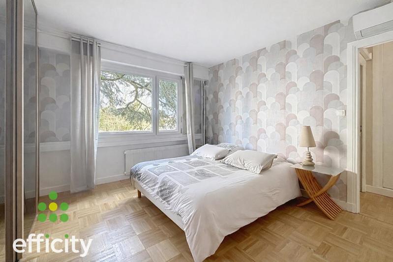 Appartement - 105 m² - 4 pièces