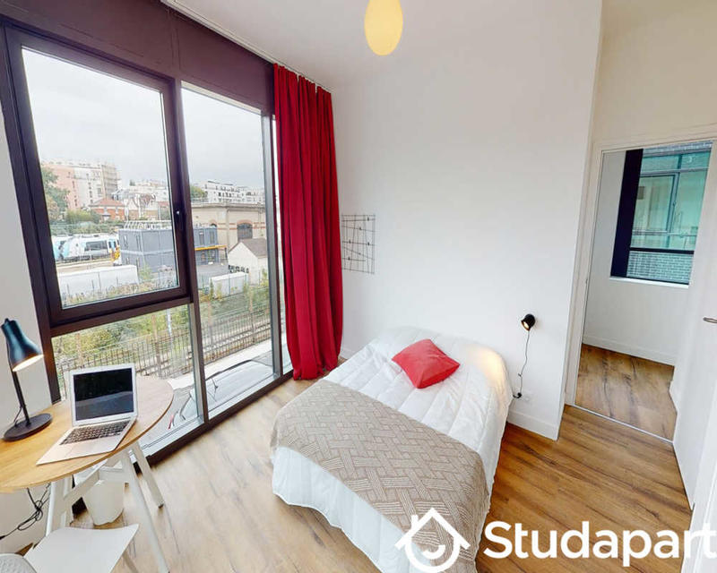 Chambre - 140 m² - 1 pièce