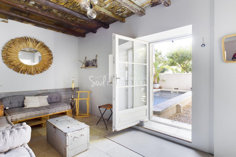 Maison - 225 m² - 7 pièces