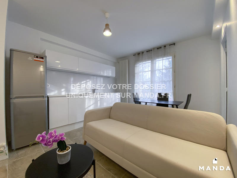 Chambre - 10 m² - 4 pièces