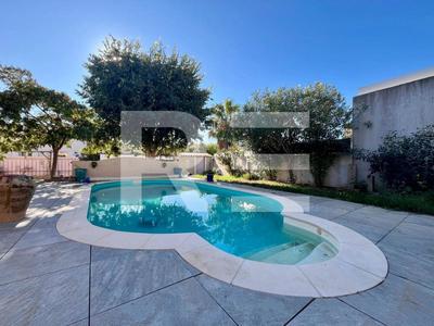 Villa - 150 m² - 6 pièces