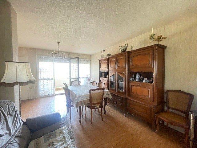 Appartement - 85 m² - 6 pièces